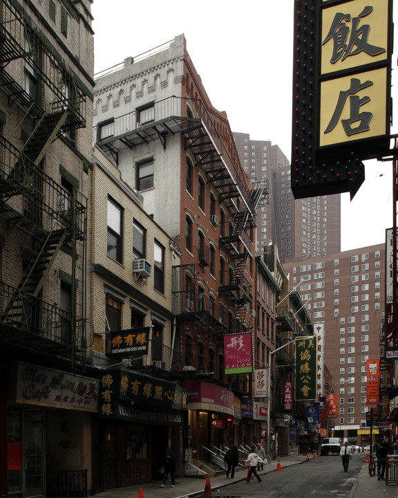 20-22 Pell St in New York, NY - Foto de edificio