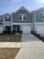 1718 Braemar Vlg Dr in Monroe, NC - Building Photo