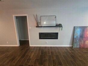1608 Sweetbriar Ave in Austin, TX - Building Photo - Building Photo