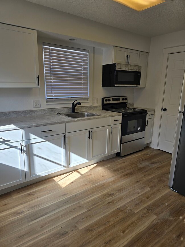 property at 4149 W Burbank St