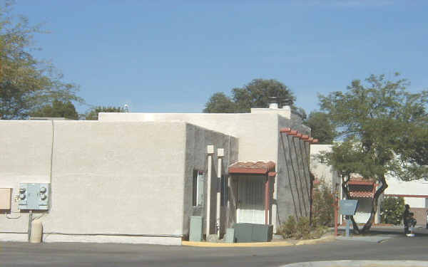 4th Ave Property in Tucson, AZ - Foto de edificio - Building Photo