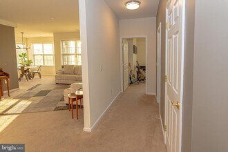 832 Timberlake Dr in Ewing, NJ - Building Photo - Building Photo