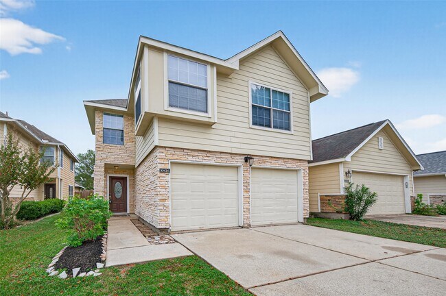 10826 Aly Trace Ct in Houston, TX - Building Photo - Building Photo