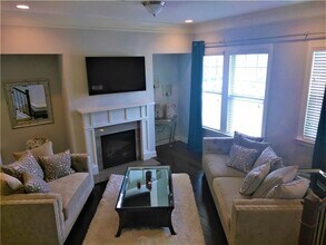 4475 Donahue Ave in Sugar Hill, GA - Building Photo - Building Photo