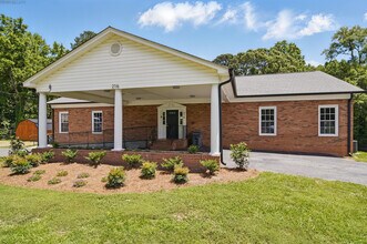 216 Legion Dr, Unit B in Stanley, NC - Building Photo - Building Photo
