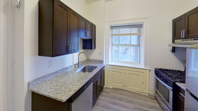 Mount Vernon Apartments in Baltimore, MD - Building Photo - Building Photo