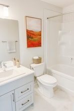 4237 Kinglet Dr in Edmonton, AB - Building Photo - Building Photo