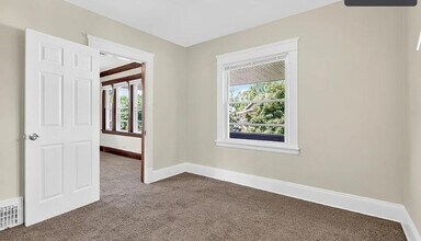 3001 E 128th St in Cleveland, OH - Foto de edificio - Building Photo