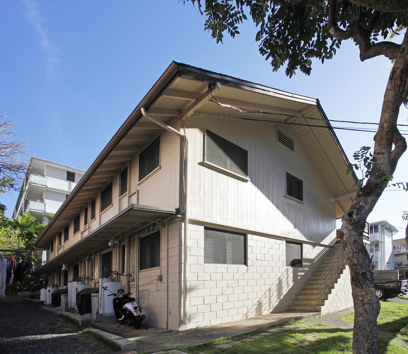 1024 Green St in Honolulu, HI - Building Photo