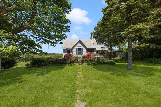 10 Casey Ct in Newport, RI - Building Photo - Building Photo