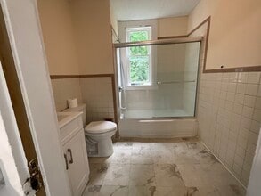 286 Albion St, Unit #2 in Wakefield, MA - Building Photo - Building Photo