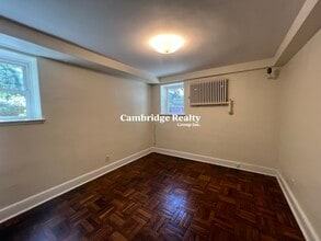 32 Highland St, Unit 36A in Cambridge, MA - Foto de edificio - Building Photo