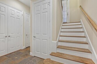 5812 La Vista Dr in Dallas, TX - Building Photo - Building Photo