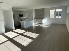 1402 Mountain Laurel Rd in San Marcos, CA - Building Photo