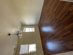 27 Armstrong Ave-Unit -2 in Jersey City, NJ - Building Photo - Building Photo