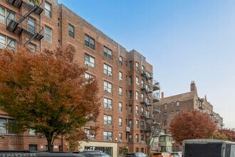 61 Martense St in Brooklyn, NY - Foto de edificio - Building Photo