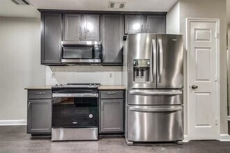 2113 Spring Mills Rd in Mesquite, TX - Building Photo - Building Photo