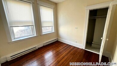 883 Huntington Ave, Unit 12 in Boston, MA - Building Photo - Building Photo