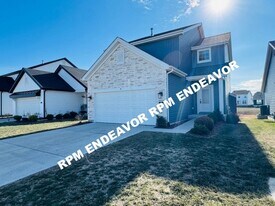 199 Crestfield Ct in St. Charles, MO - Building Photo