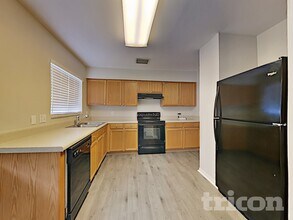 13404 Prestwick Dr in Riverview, FL - Foto de edificio - Building Photo