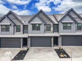 7009 NE 132nd Way in Vancouver, WA - Building Photo