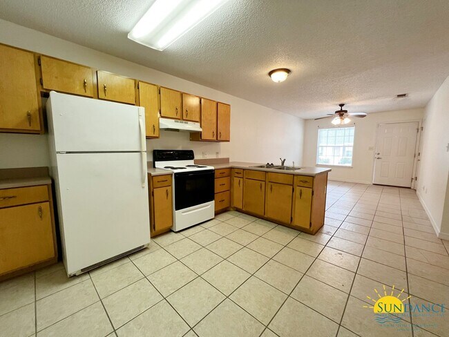 231 Lindberg St in Crestview, FL - Building Photo - Building Photo
