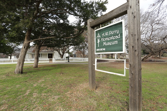 Casas Alquiler en Original Town, TX