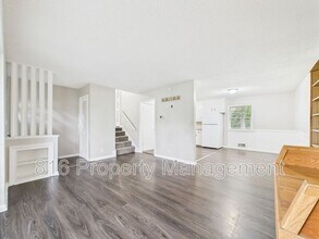 10000 Fremont Ave in Kansas City, MO - Building Photo - Building Photo