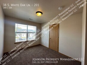 38 S White Oak Ln in Nampa, ID - Building Photo - Building Photo