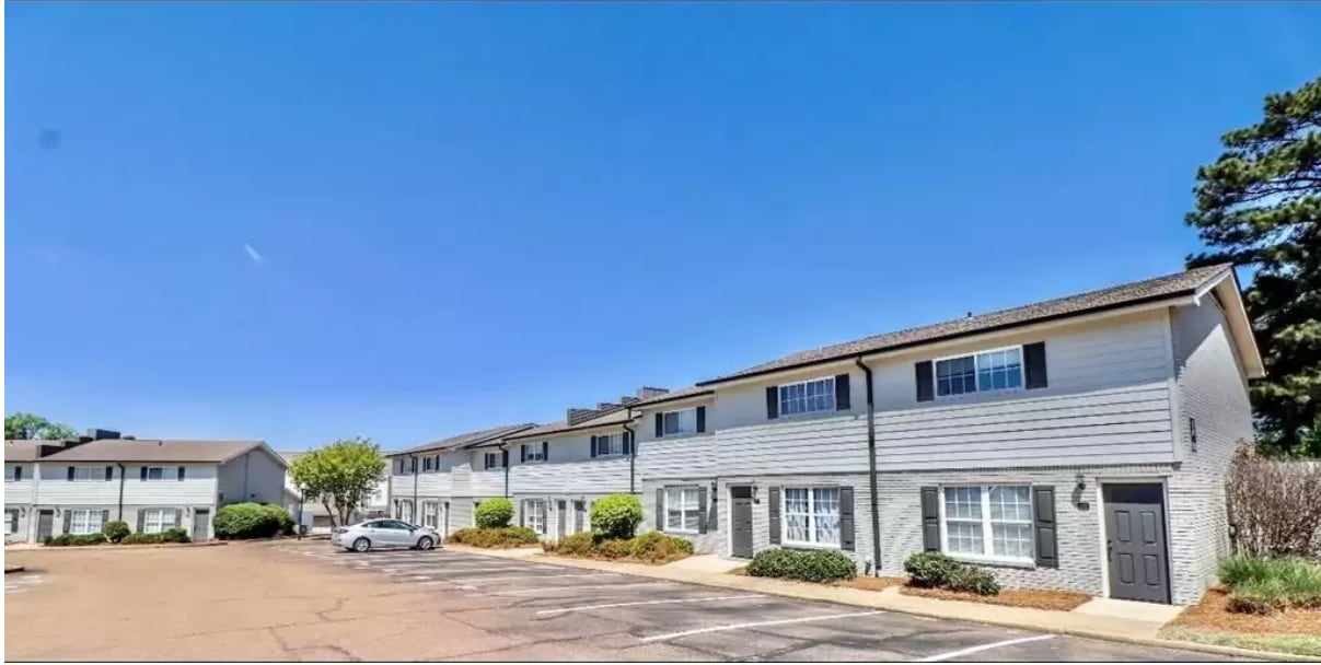 1800 Jackson Ave W, Unit 2 in Oxford, MS - Building Photo