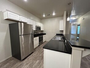 2134 10th St in Lubbock, TX - Building Photo - Building Photo