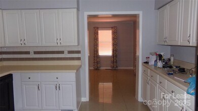 823 Wabash Ave in Charlotte, NC - Building Photo - Building Photo