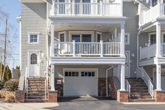 30 Main St in Avon By The Sea, NJ - Foto de edificio - Building Photo