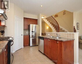 167 Hornchurch Ln in Ottawa, ON - Building Photo - Building Photo