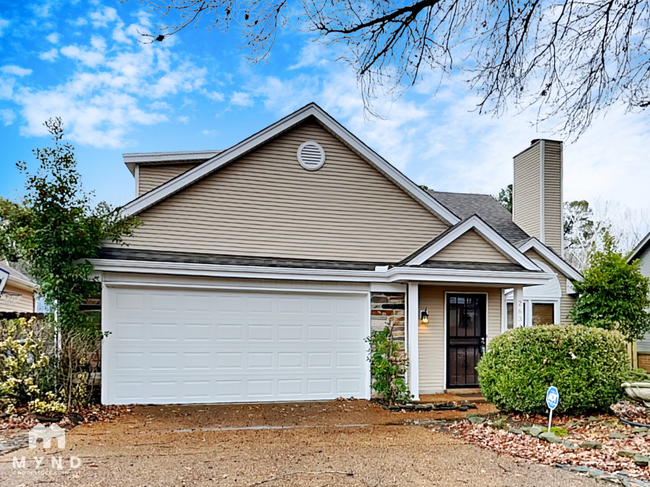 property at 2634 Bay Pointe Cir W
