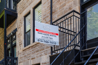3192 Saint-Antoine Rue O in Montréal, QC - Building Photo - Building Photo