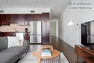4055 Redwood Ave in Los Angeles, CA - Building Photo - Building Photo