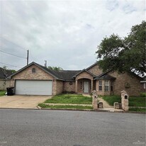 20 Crosswinds Cir in Weslaco, TX - Building Photo