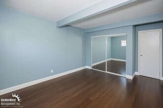 2227 Stewart Ave in Las Vegas, NV - Building Photo - Building Photo