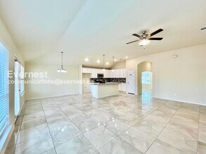 1413 Avenue A in Grand Prairie, TX - Building Photo - Building Photo