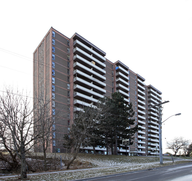 235 Grandravine Dr in Toronto, ON - Building Photo - Building Photo