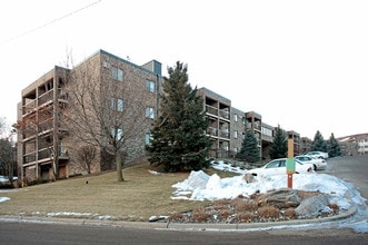 Park Place Apartment in Burnsville, MN - Foto de edificio - Lobby