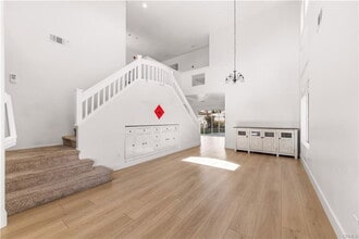 2 Cameron Cir in Lake Forest, CA - Building Photo - Building Photo