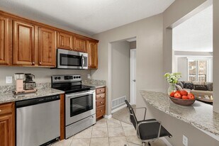 The Riverwood in Lilydale, MN - Building Photo