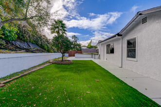 351 Eucalyptus Ave in Vista, CA - Building Photo - Building Photo