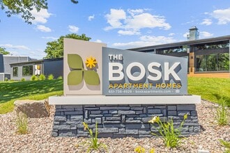 The Bosk Apartment Homes in Woodbury, MN - Foto de edificio - Building Photo