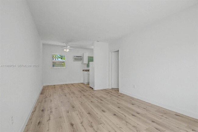 229 Madeira Ave in Coral Gables, FL - Building Photo - Building Photo