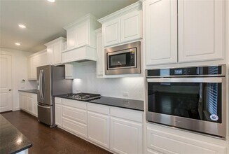2141 Bonnell St in Carrollton, TX - Building Photo - Building Photo