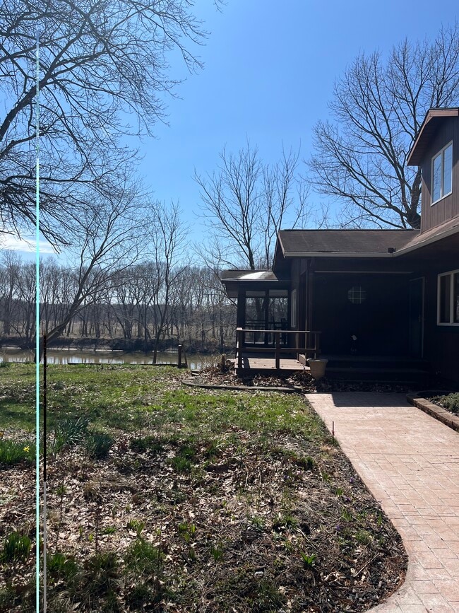 2645 S River Rd in West Lafayette, IN - Foto de edificio - Building Photo