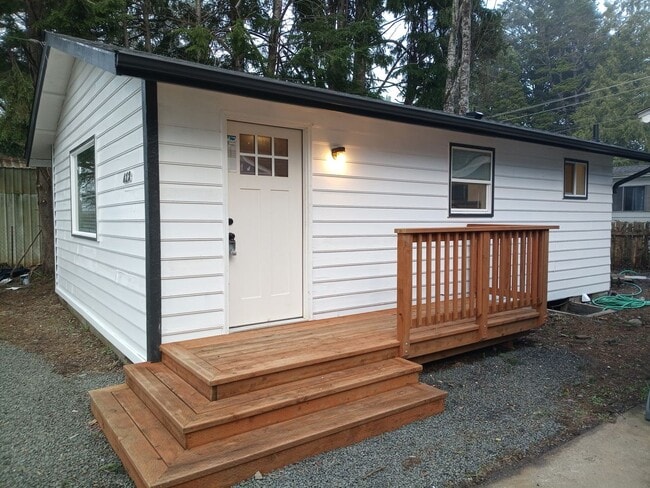 412 SE Oar Ave in Lincoln City, OR - Building Photo - Building Photo